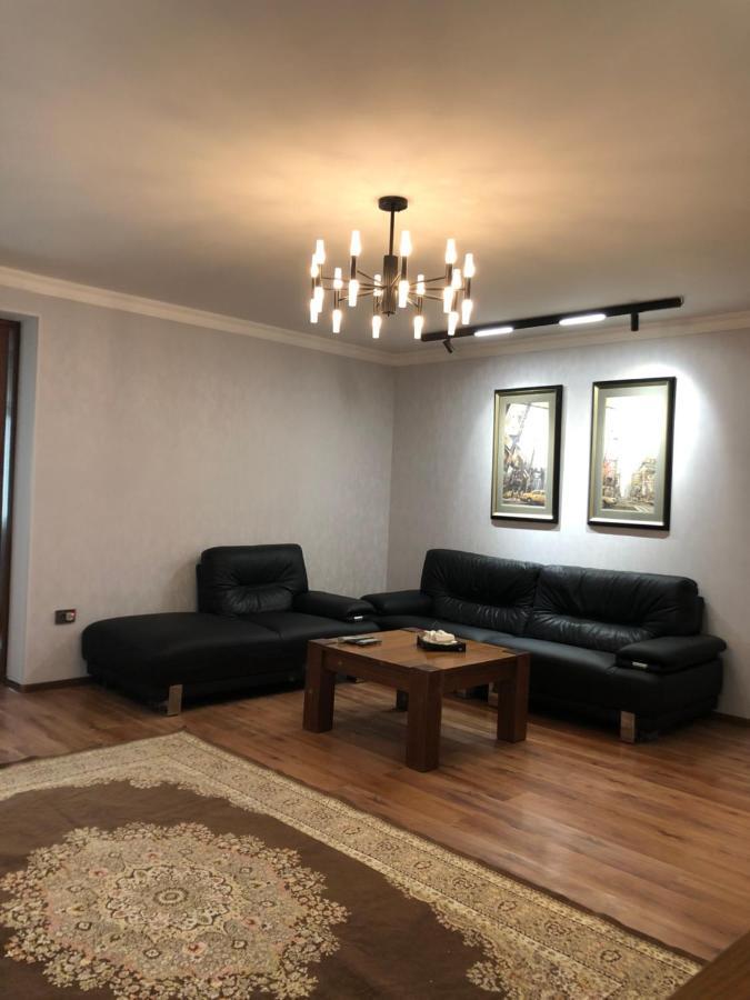 Stylish Apartments In The Heart Of The City! Tasjkent Exteriör bild